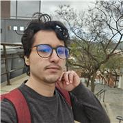 Ingeniero graduado en el exterior, ofrece clases de matemáticas y física